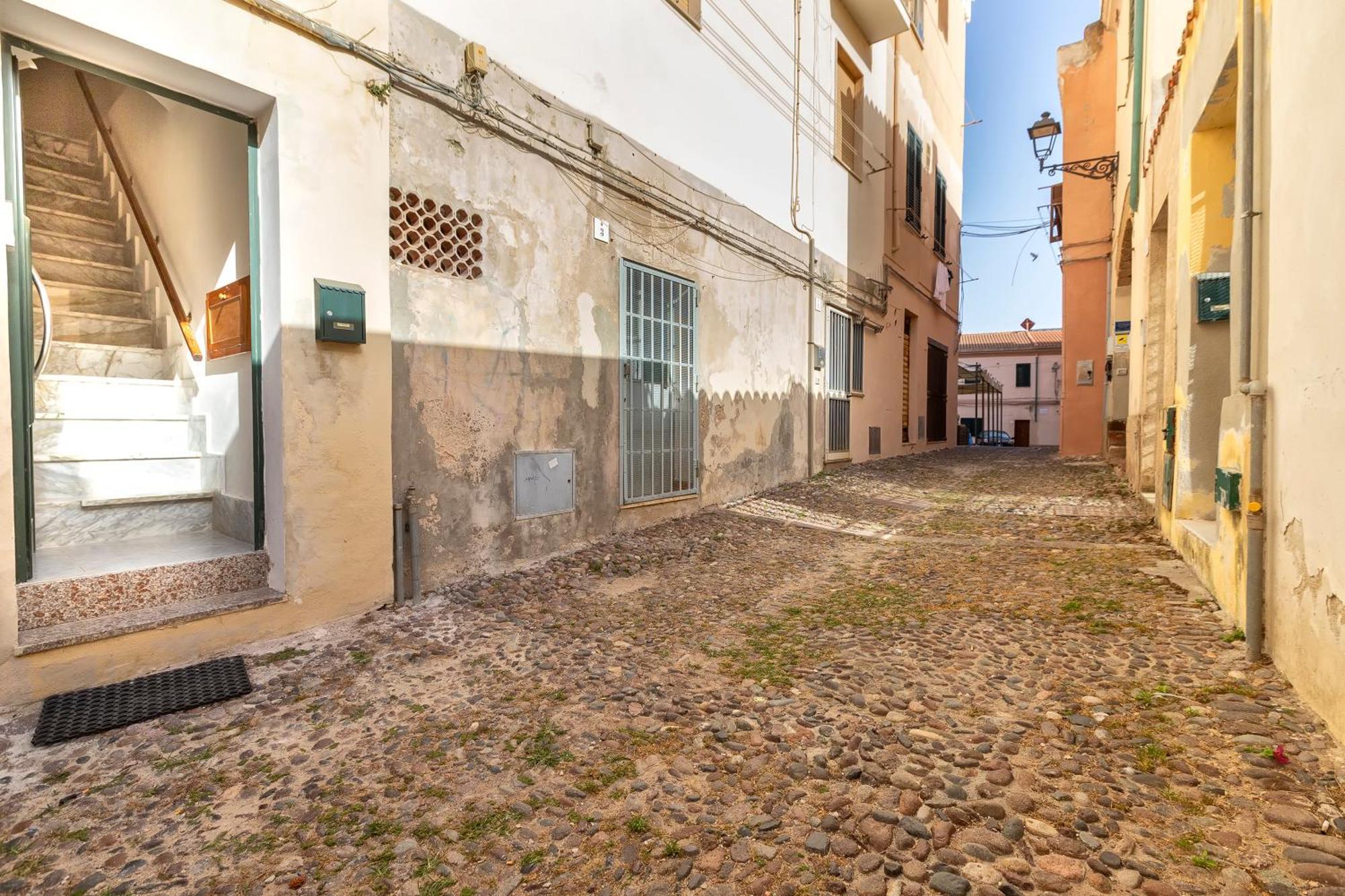 Апартаменты Sardinia Re - Casa Pinuccia Альгеро Экстерьер фото